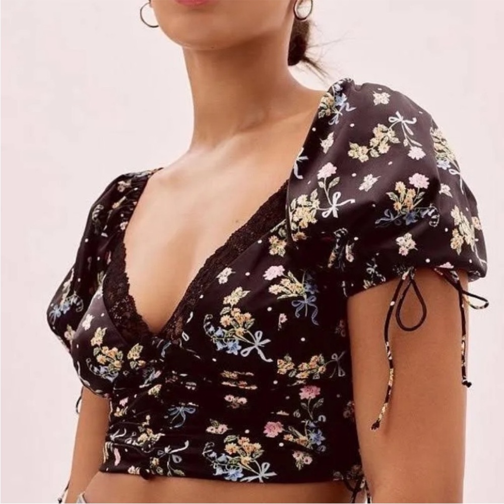 Floral Black Crop Top